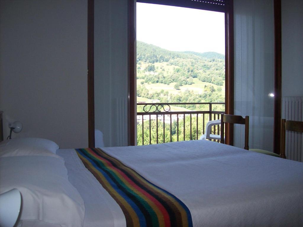 Hotel Valle Intelvi San Fedele Intelvi Rum bild