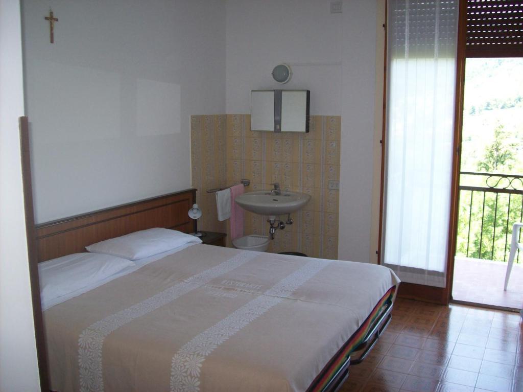 Hotel Valle Intelvi San Fedele Intelvi Rum bild